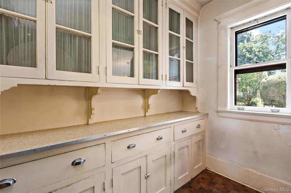 33 Melrose Avenue Mount Vernon, NY 10552