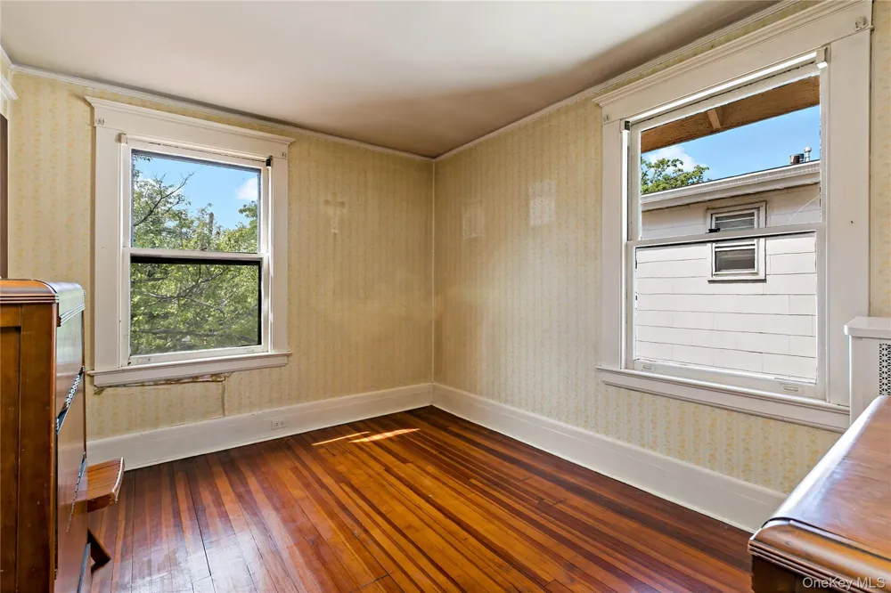 33 Melrose Avenue Mount Vernon, NY 10552