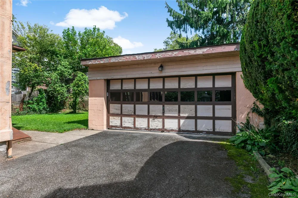 33 Melrose Avenue Mount Vernon, NY 10552