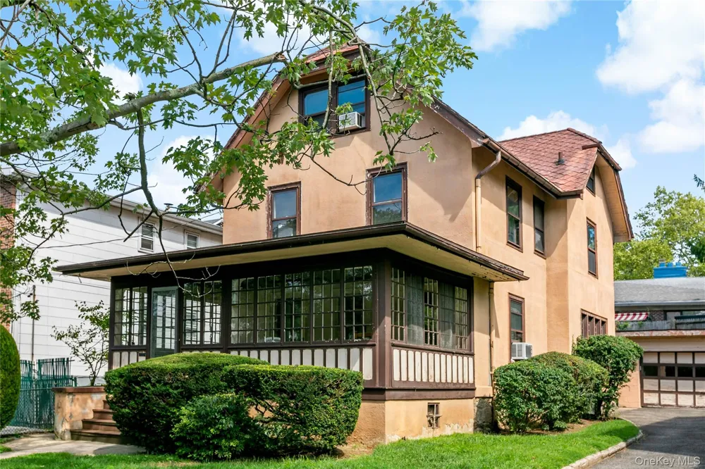 33 Melrose Avenue Mount Vernon, NY 10552