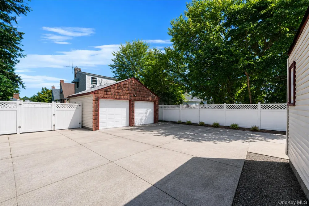 231 Cedar Street Hempstead, NY 11550