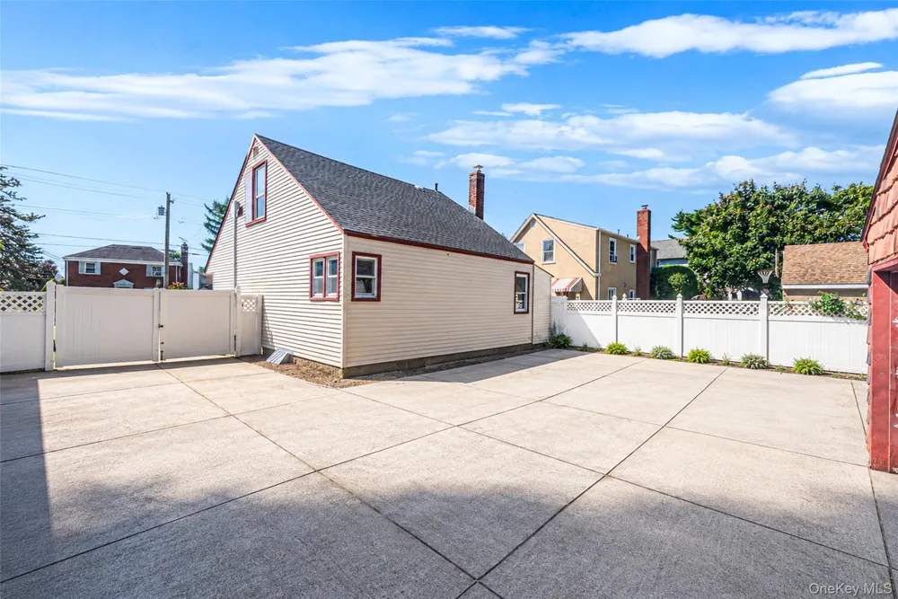 231 Cedar Street Hempstead, NY 11550