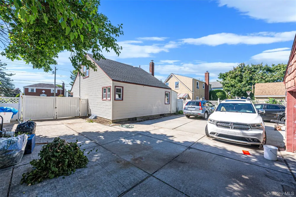 231 Cedar Street Hempstead, NY 11550