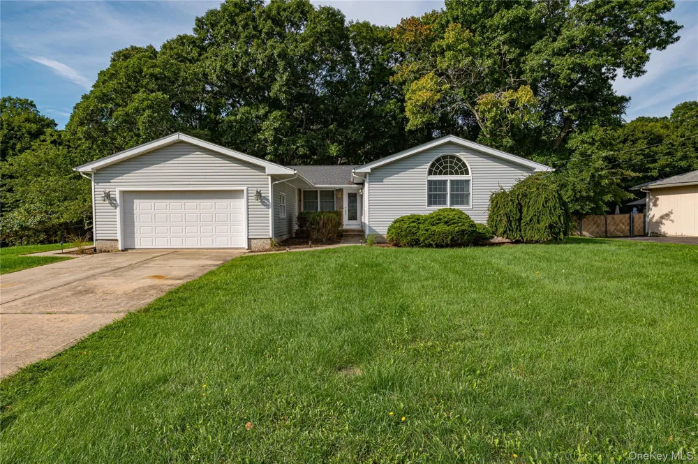 20 Valley Drive East Moriches, NY 11940