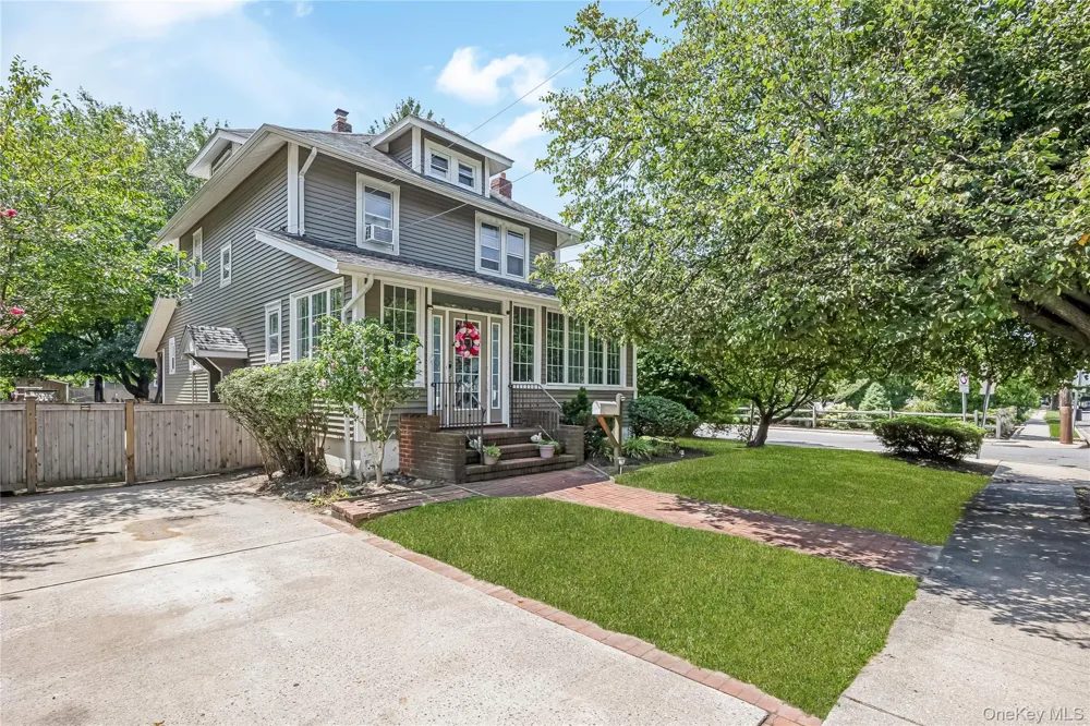 958 Thomas Avenue Baldwin, NY 11510