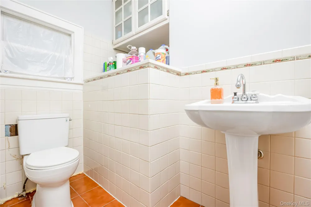 958 Thomas Avenue Baldwin, NY 11510