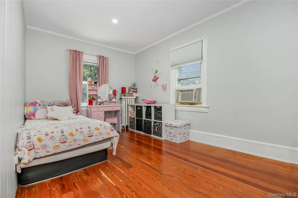 958 Thomas Avenue Baldwin, NY 11510