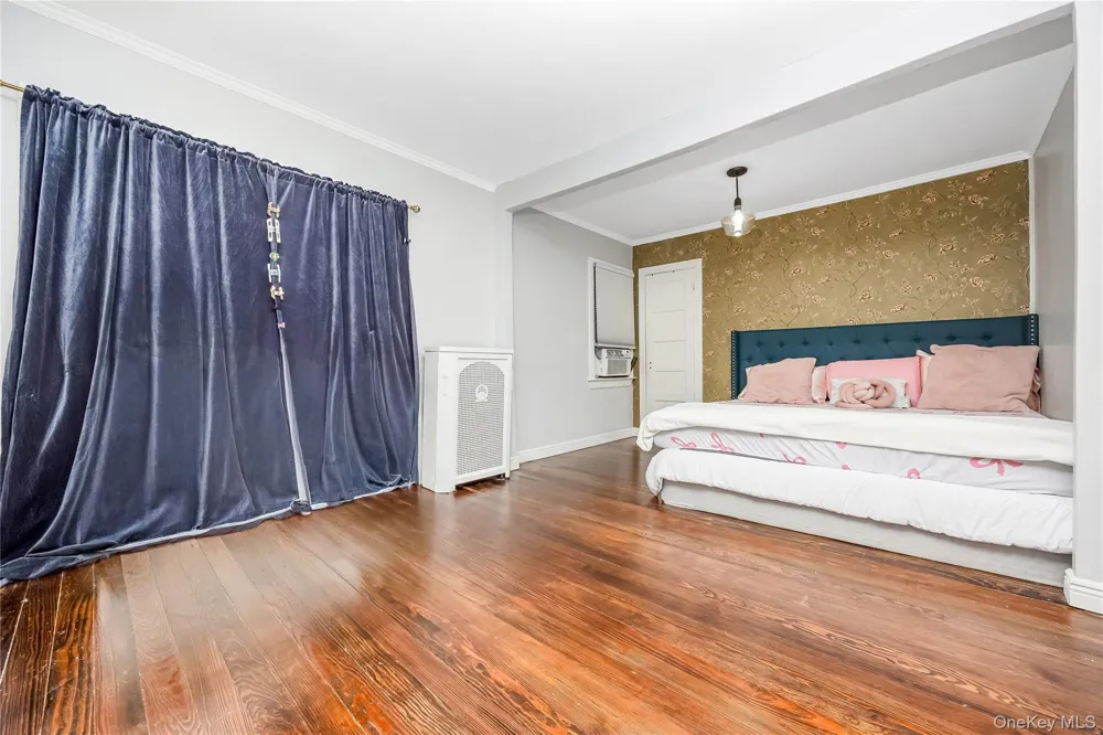 958 Thomas Avenue Baldwin, NY 11510