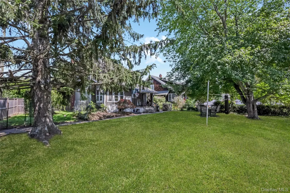 958 Thomas Avenue Baldwin, NY 11510