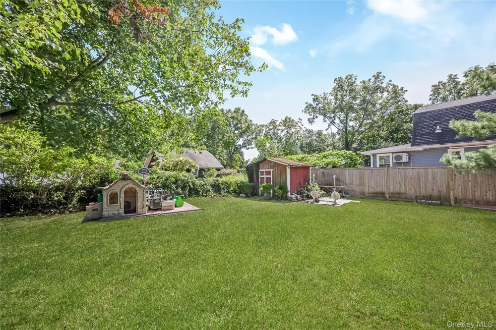 958 Thomas Avenue Baldwin, NY 11510