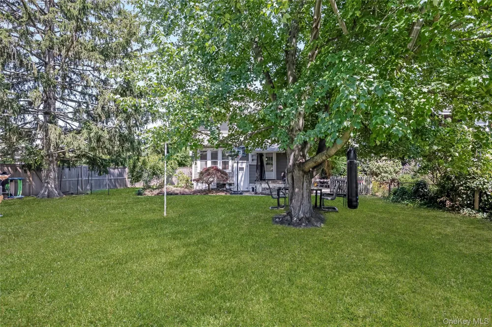 958 Thomas Avenue Baldwin, NY 11510