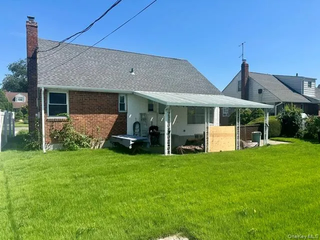 586 Martin Road Franklin Square, NY 11010