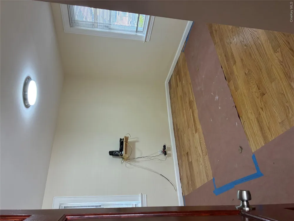 205-15 111TH AVE Saint Albans, NY 11412