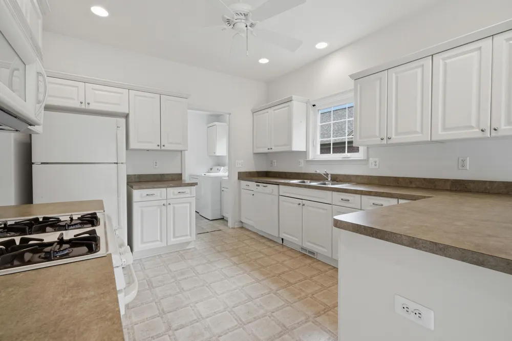 52689 Wildwood Drive Macomb, MI 48042
