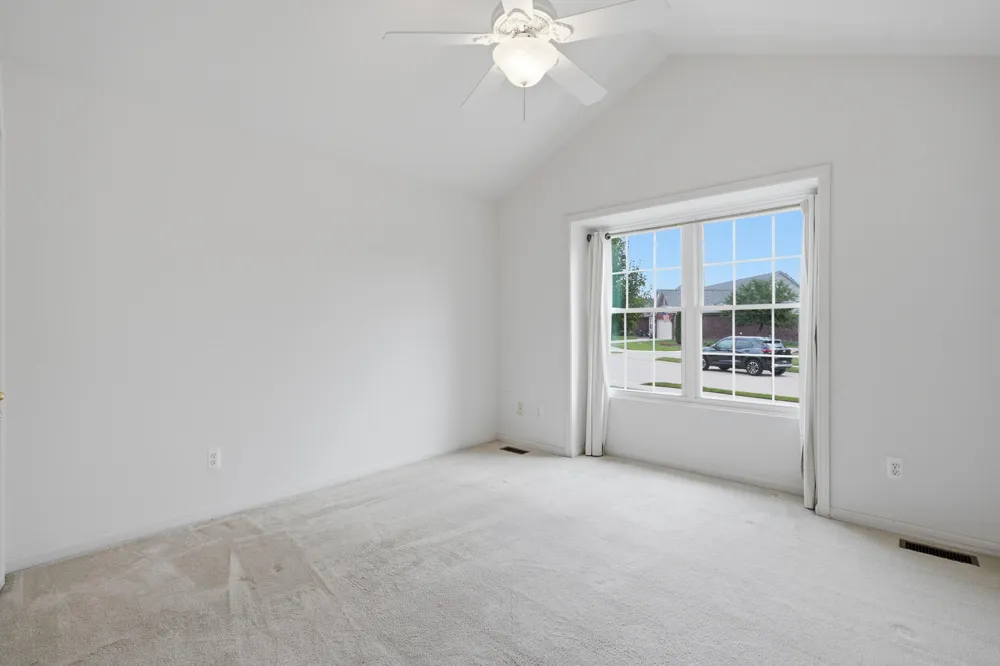 52689 Wildwood Drive Macomb, MI 48042