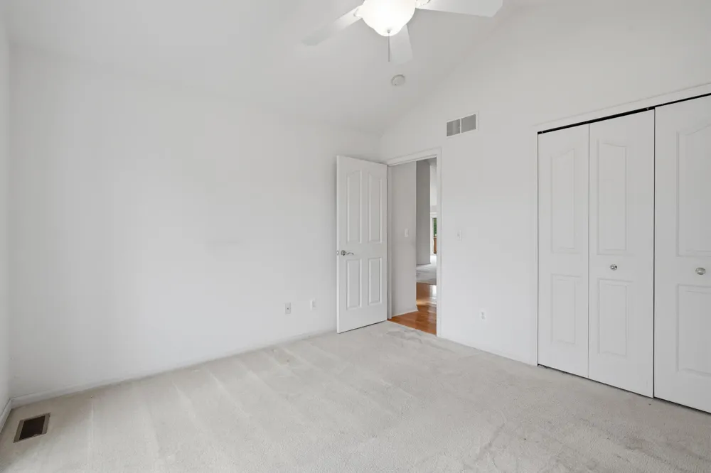 52689 Wildwood Drive Macomb, MI 48042