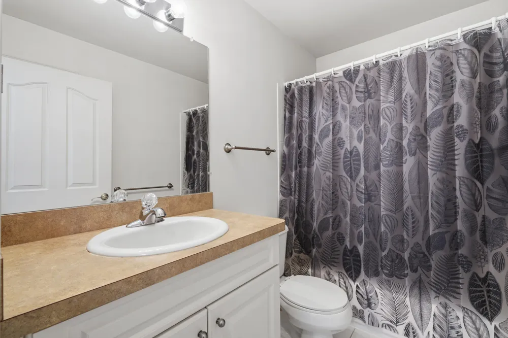 52689 Wildwood Drive Macomb, MI 48042