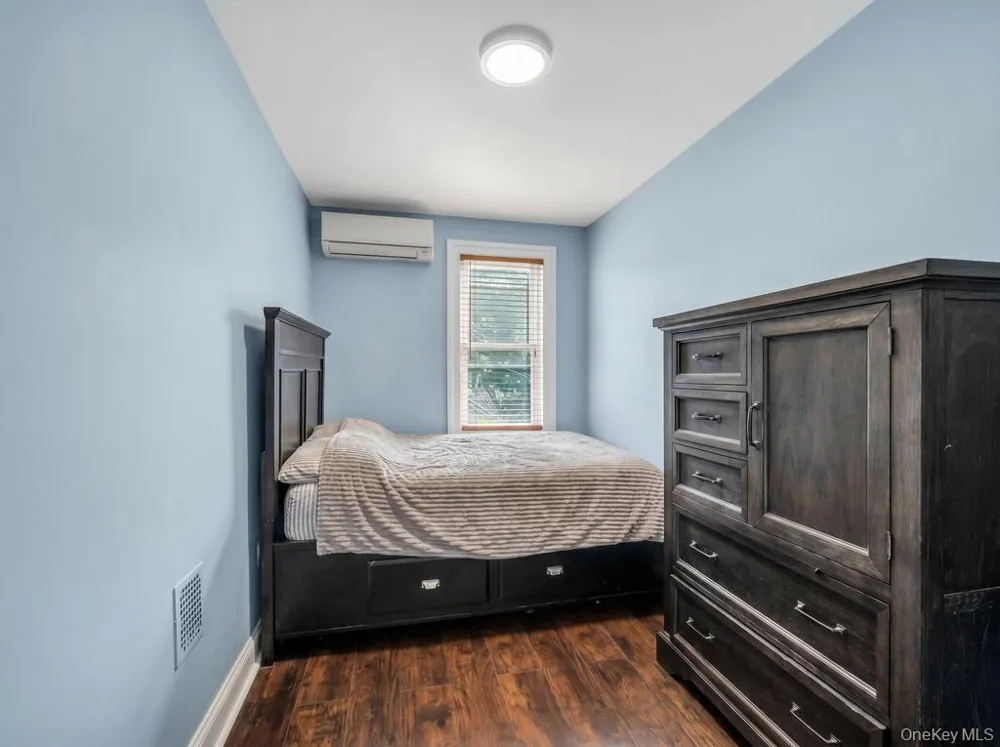 9216 Woodhaven Boulevard Woodhaven, NY 11421
