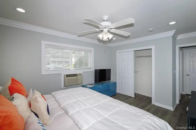 227 Lakeland Avenue #2-2D Sayville, NY 11782