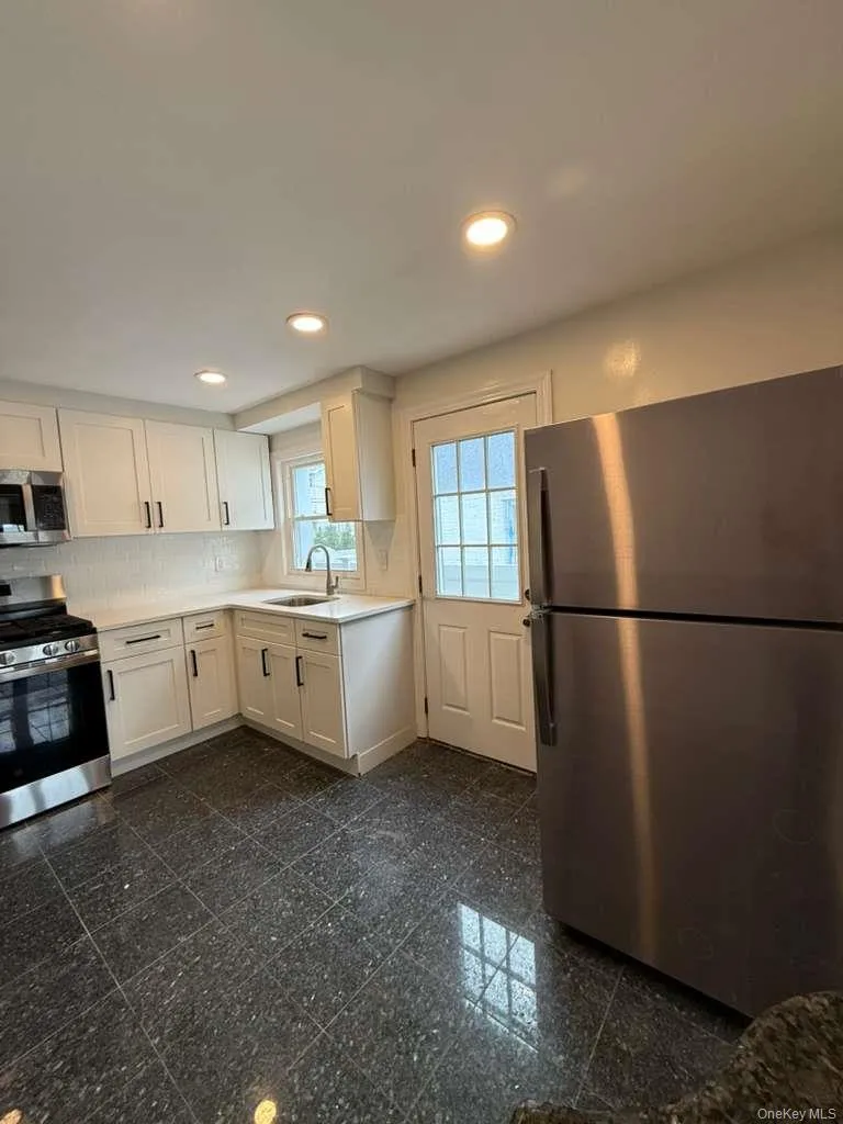 47 Newport Road Island Park, NY 11558