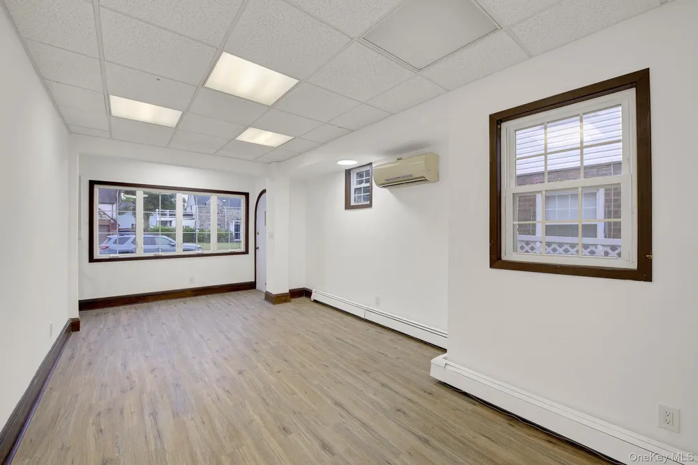54 Surrey Lane Hempstead, NY 11550