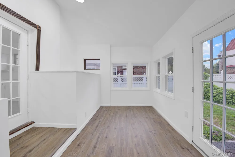 54 Surrey Lane Hempstead, NY 11550