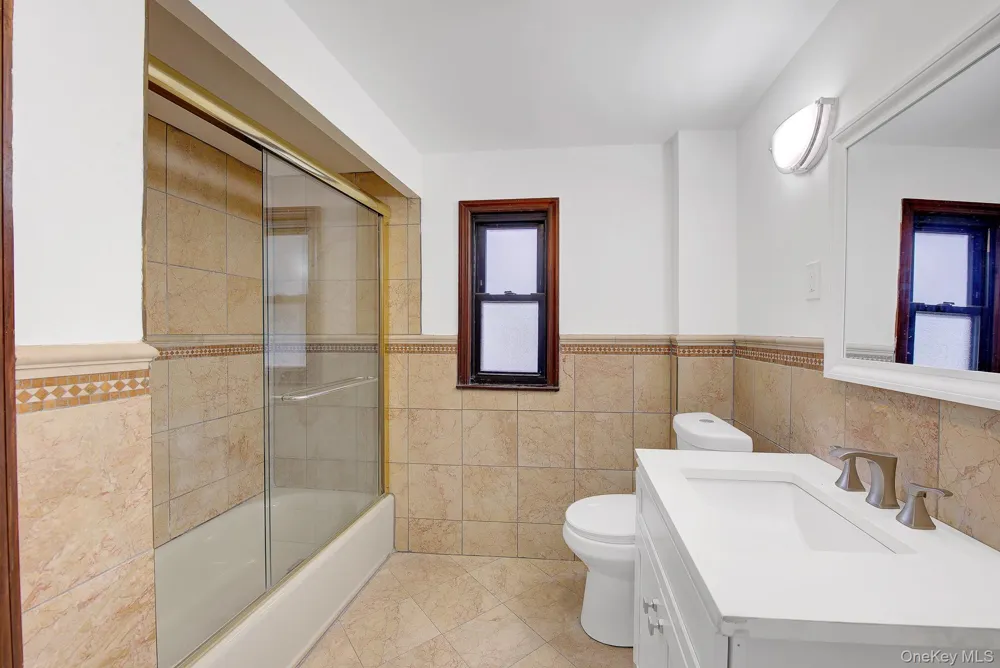 54 Surrey Lane Hempstead, NY 11550