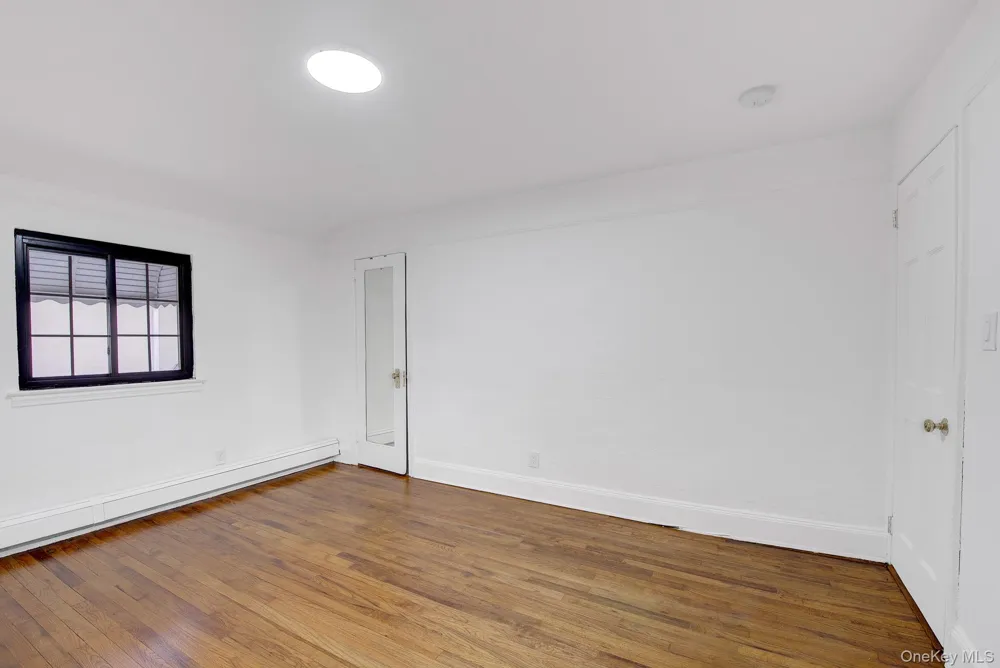 54 Surrey Lane Hempstead, NY 11550