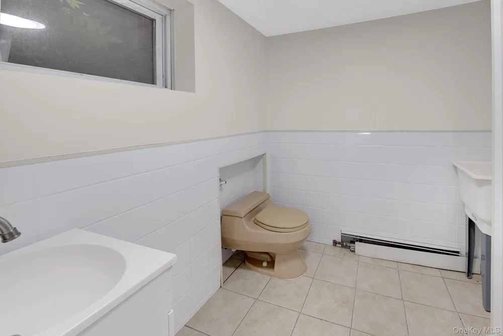 54 Surrey Lane Hempstead, NY 11550