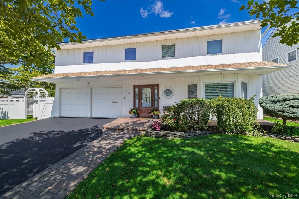 85 Jeffery Lane Oceanside, NY 11572