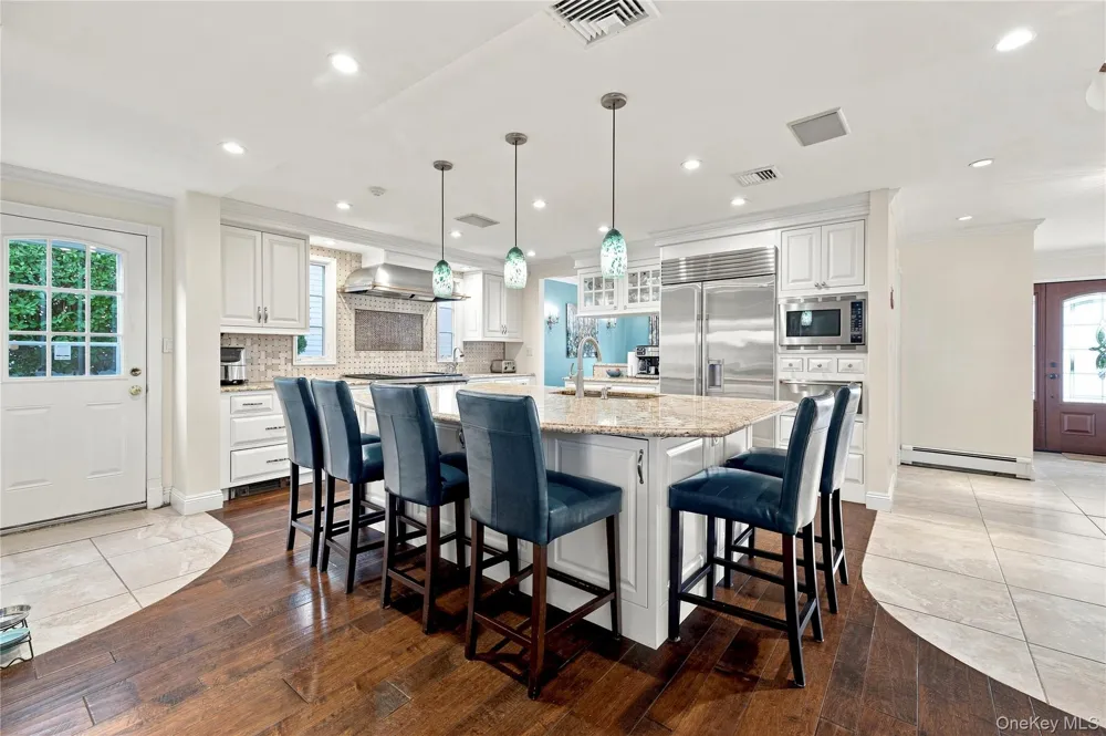 85 Jeffery Lane Oceanside, NY 11572