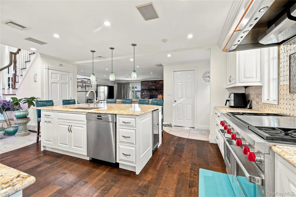85 Jeffery Lane Oceanside, NY 11572