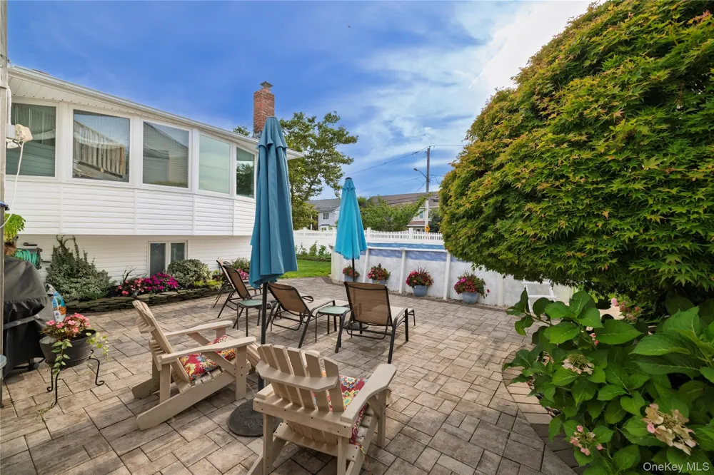 85 Jeffery Lane Oceanside, NY 11572