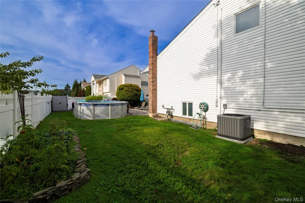 85 Jeffery Lane Oceanside, NY 11572