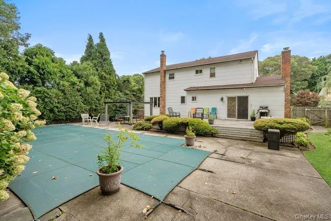14 Format Lane Smithtown, NY 11787