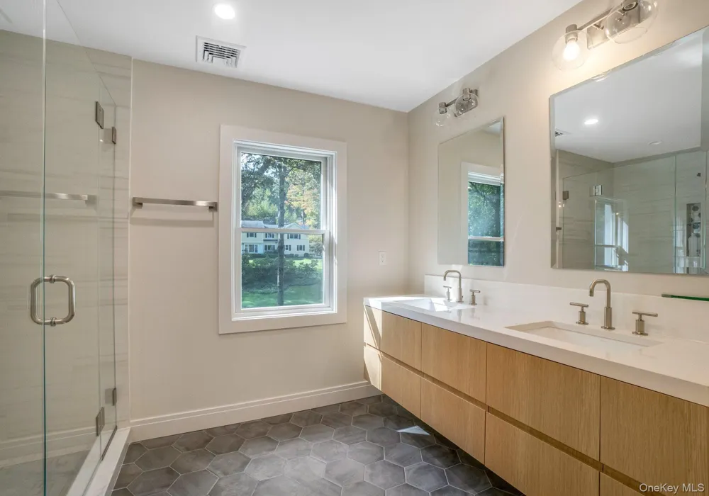 6 Fox Ridge Road Armonk, NY 10504