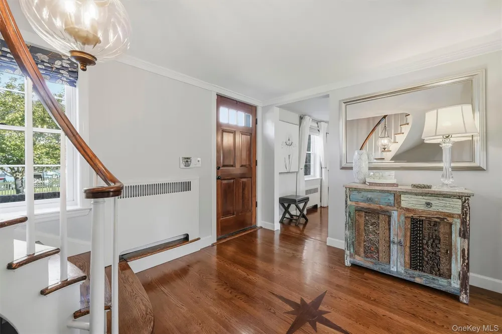 8 Rose Hill Road Suffern, NY 10901