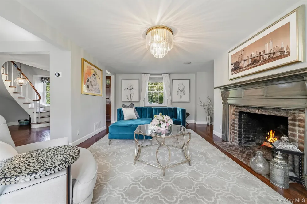 8 Rose Hill Road Suffern, NY 10901