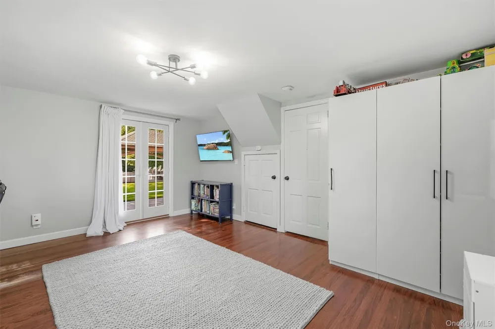 8 Rose Hill Road Suffern, NY 10901