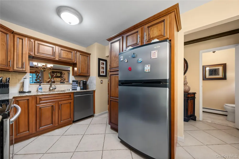 4 Lyndon Court Bohemia, NY 11716