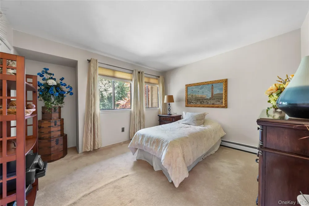 4 Lyndon Court Bohemia, NY 11716