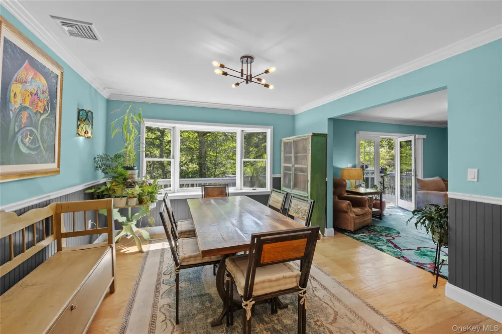 18 Beaver Lane W Westhampton, NY 11977
