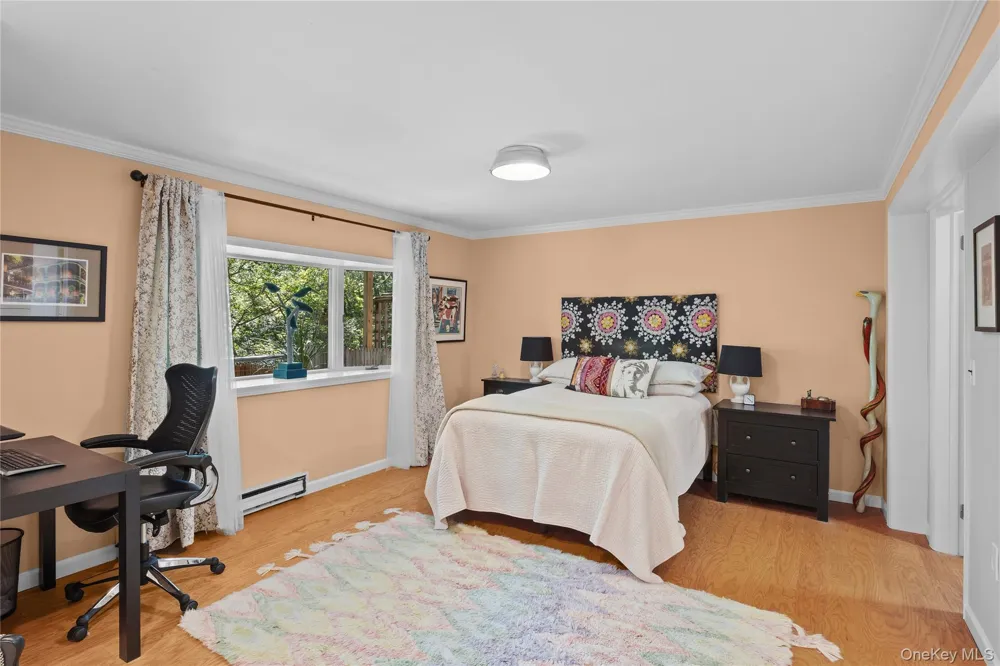 18 Beaver Lane W Westhampton, NY 11977