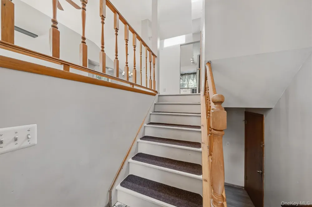 383 Rt 32 Woodbury, NY 10917