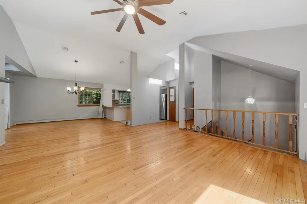 383 Rt 32 Woodbury, NY 10917