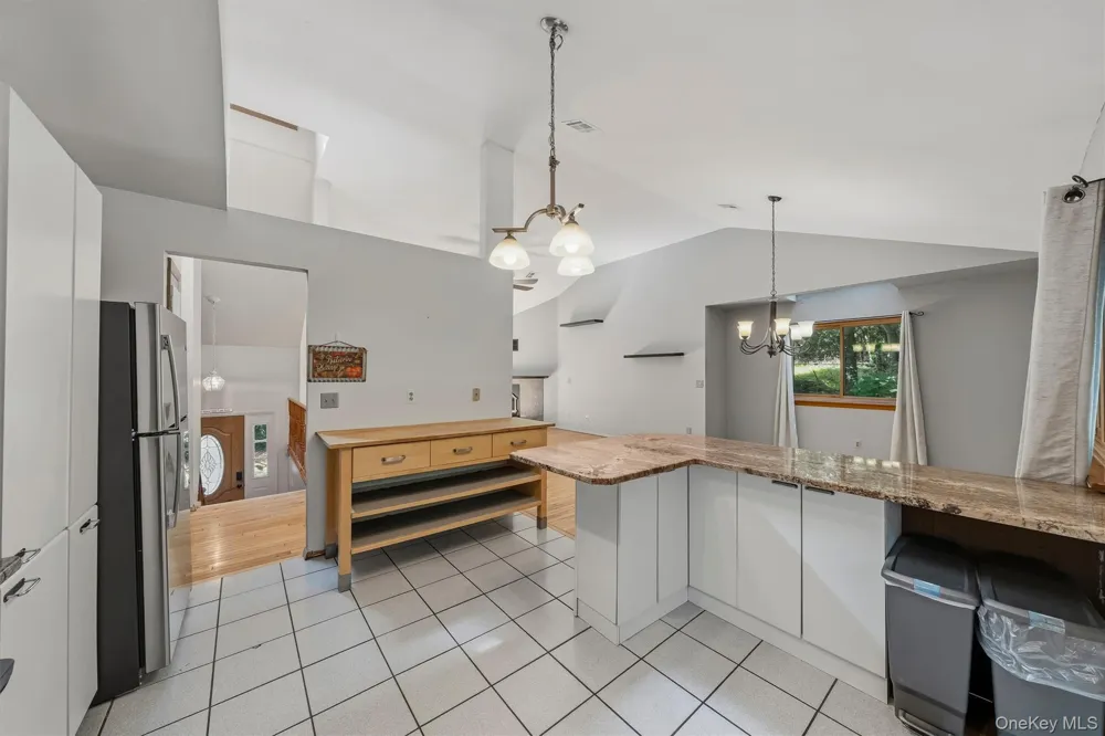 383 Rt 32 Woodbury, NY 10917