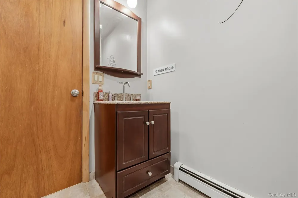 383 Rt 32 Woodbury, NY 10917