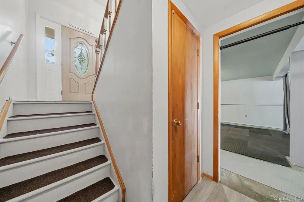 383 Rt 32 Woodbury, NY 10917