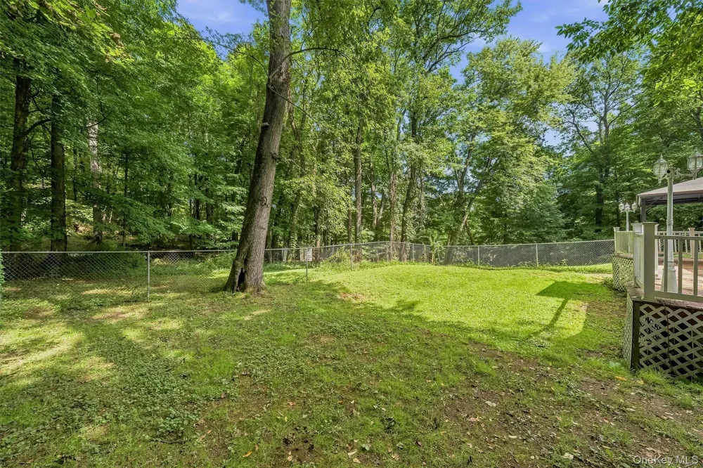 383 Rt 32 Woodbury, NY 10917