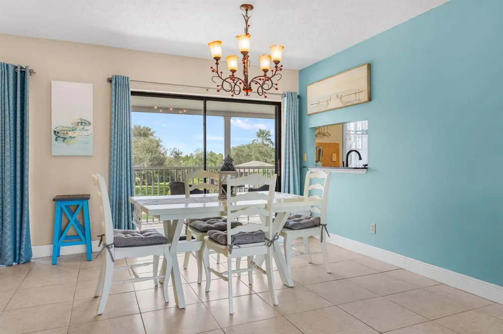 3209 S Lakeview Circle #8202 Hutchinson Island, FL 34949